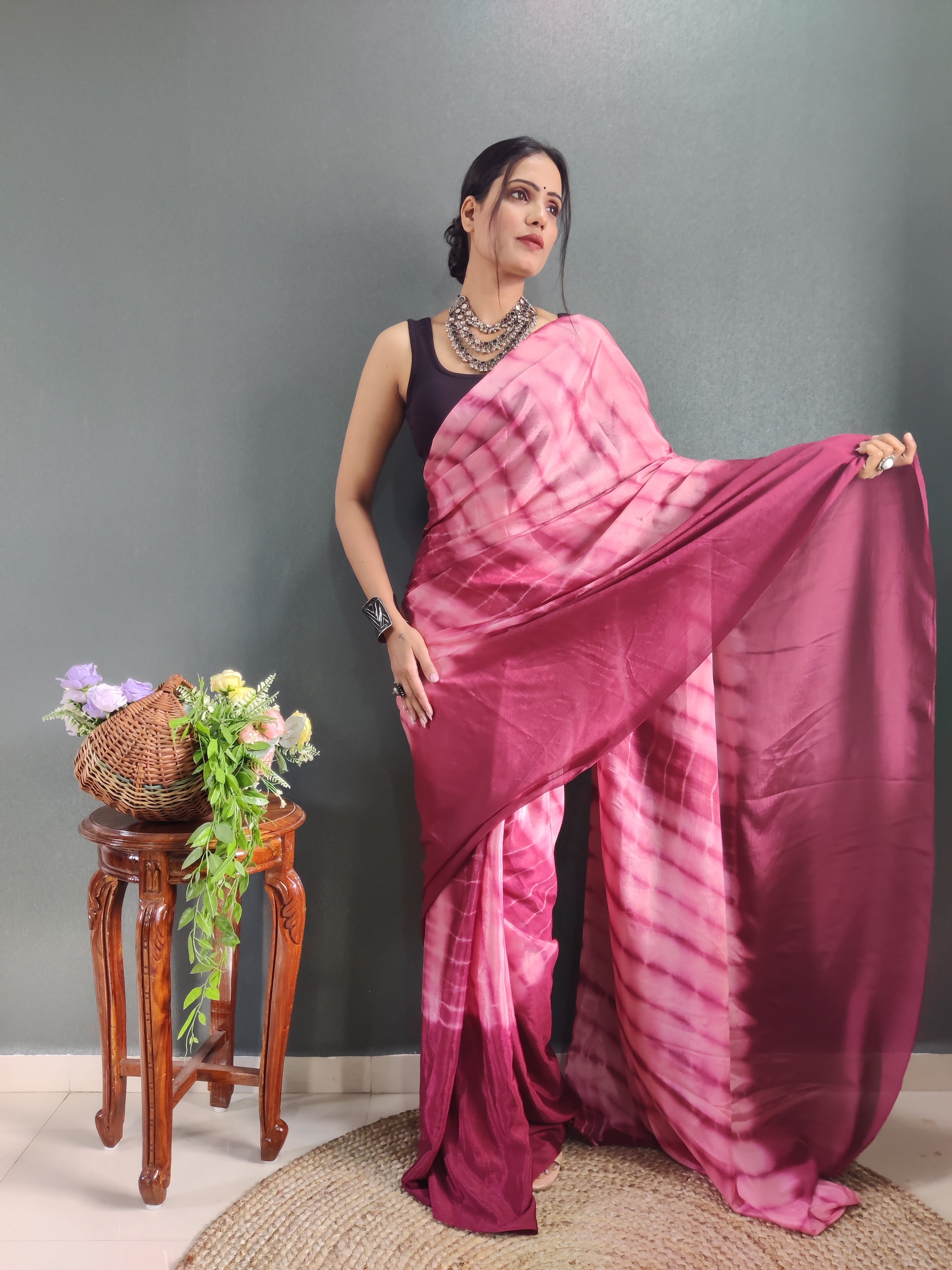 1 MIN Ready To Wear Sibori Border Maroon Shade Saree