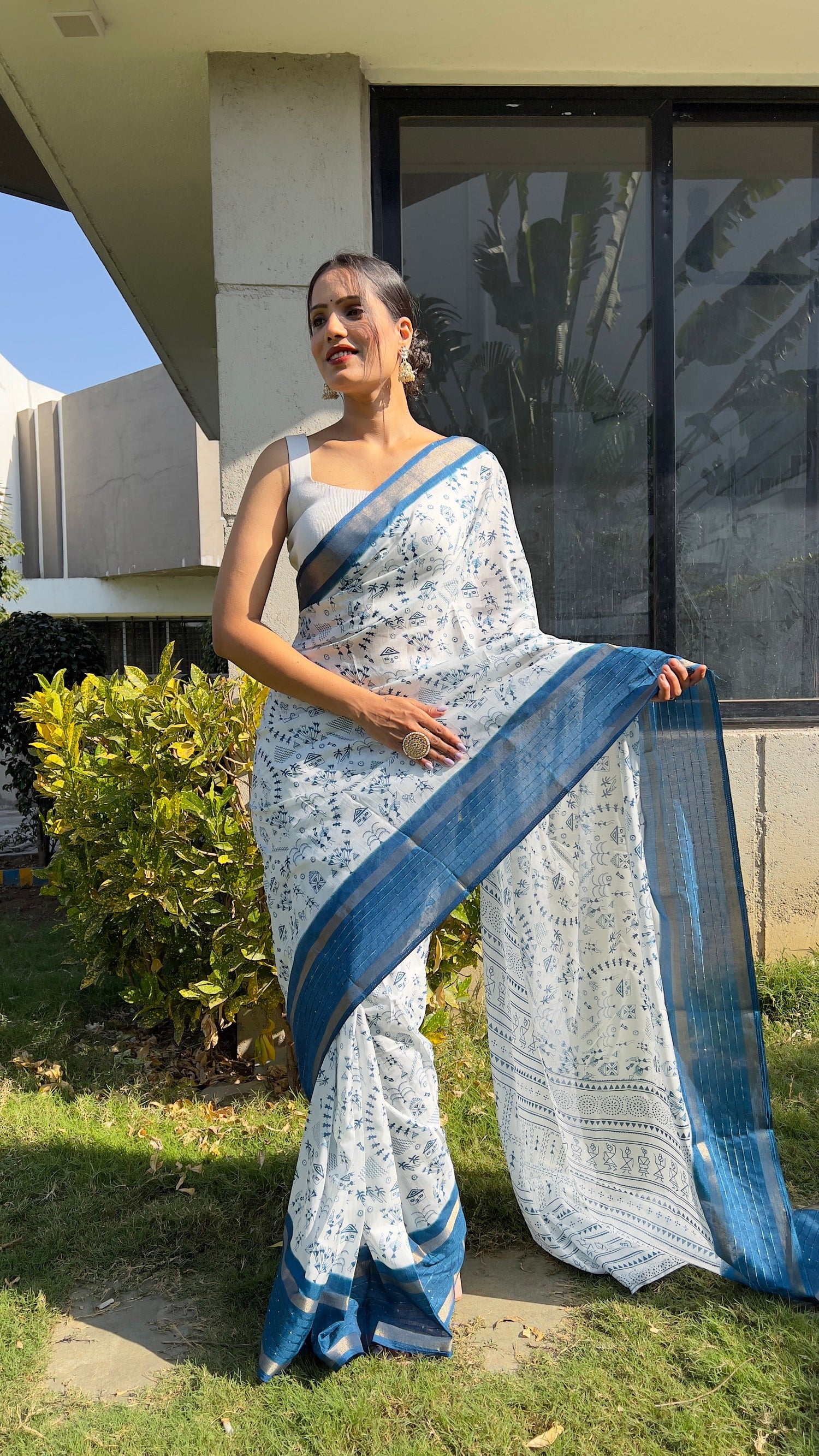 1 MIN Ready To Wear Blue White Kalamkari Saree