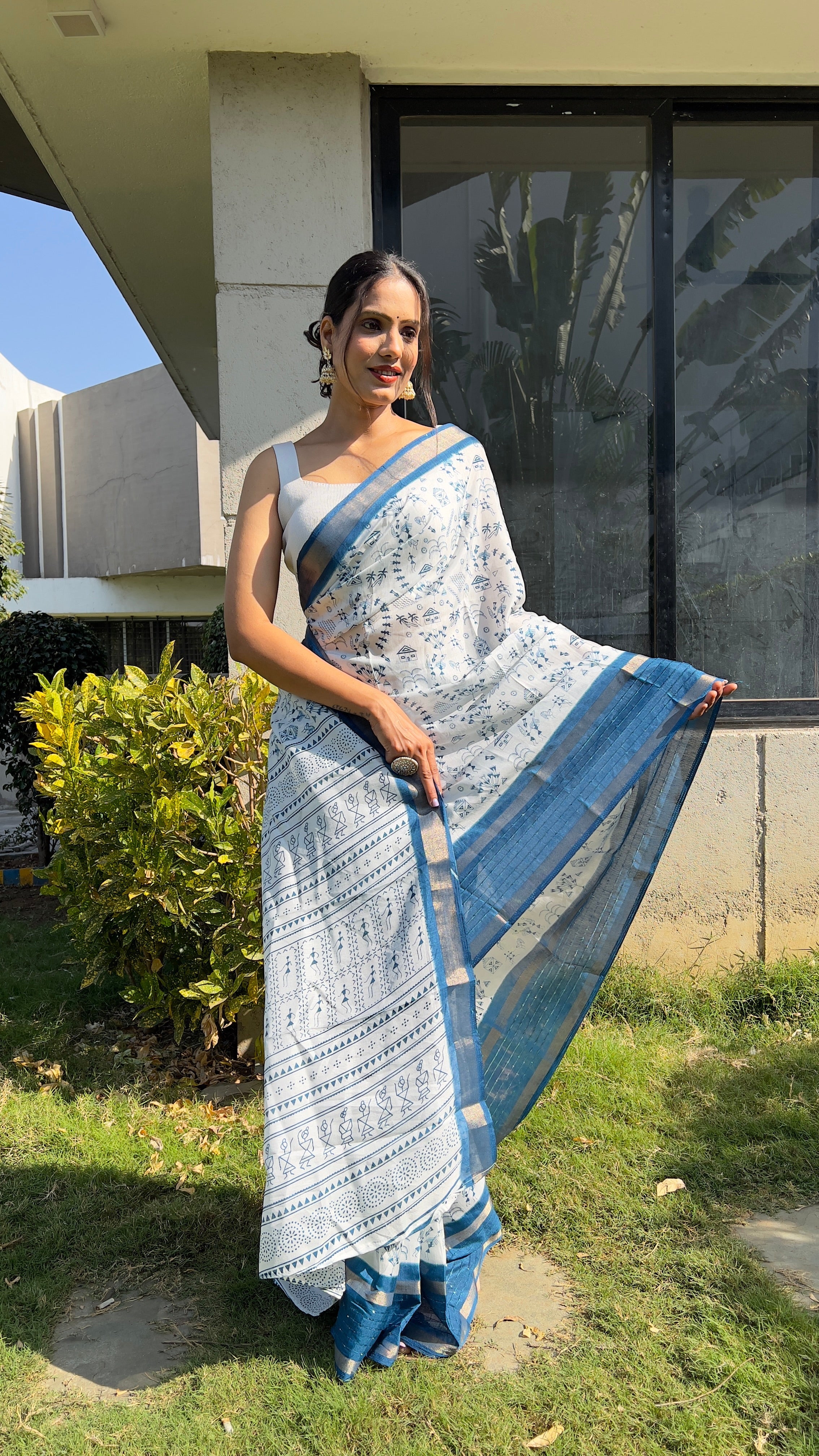 1 MIN Ready To Wear Blue White Kalamkari Saree