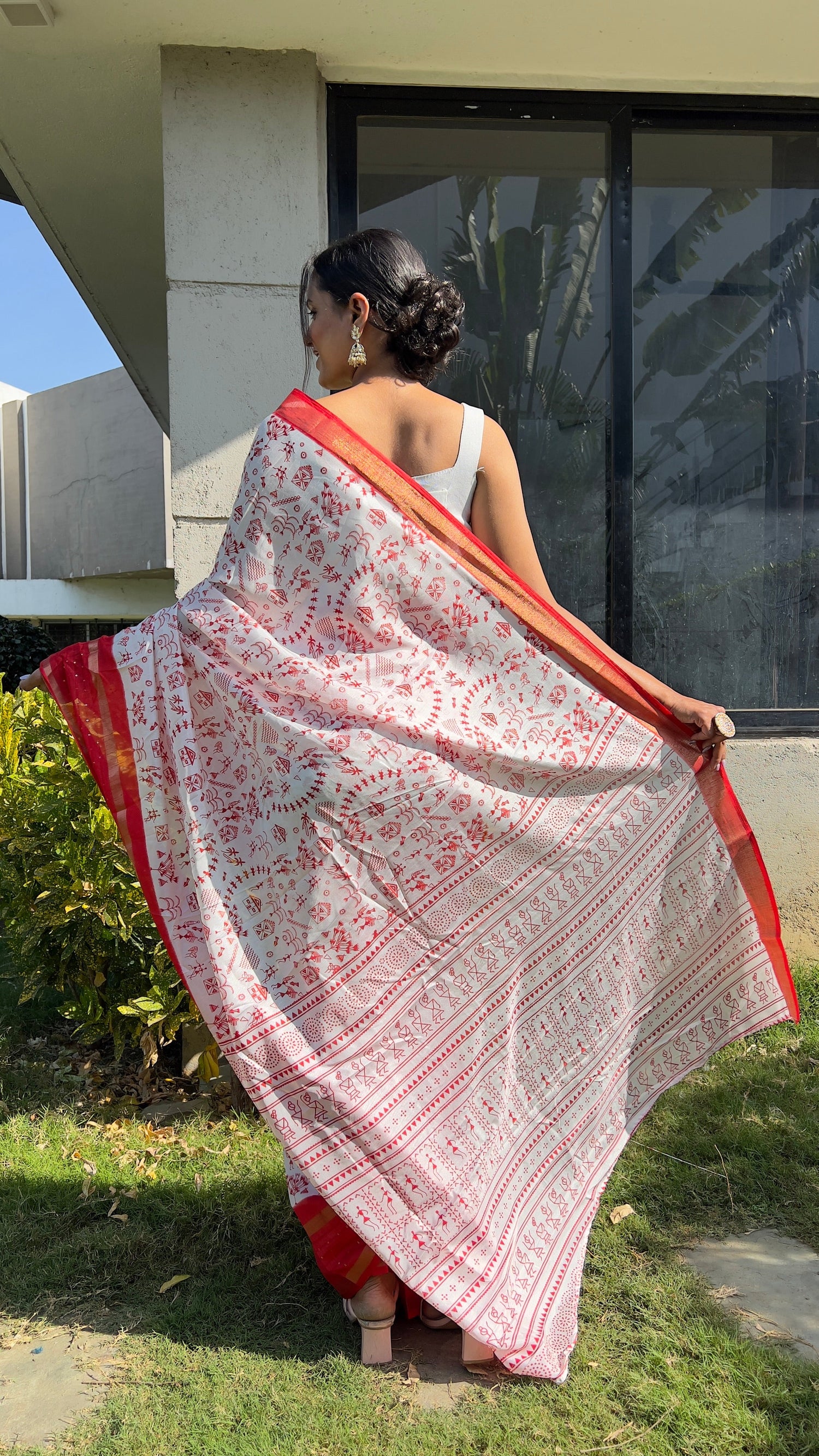 1 MIN Ready To Wear Red White Kalamkari Saree