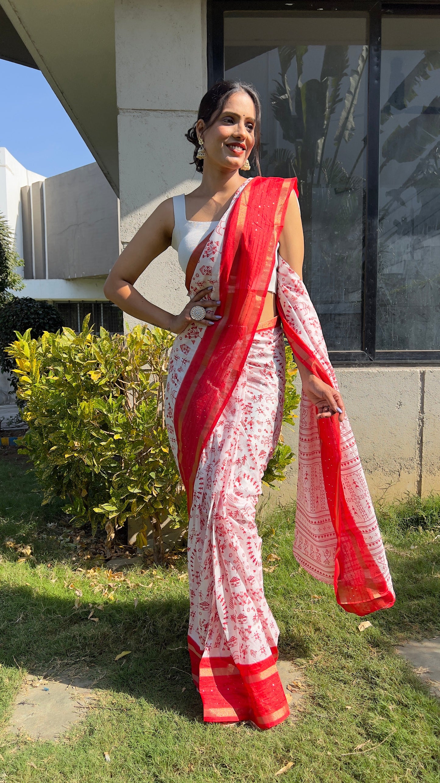 1 MIN Ready To Wear Red White Kalamkari Saree