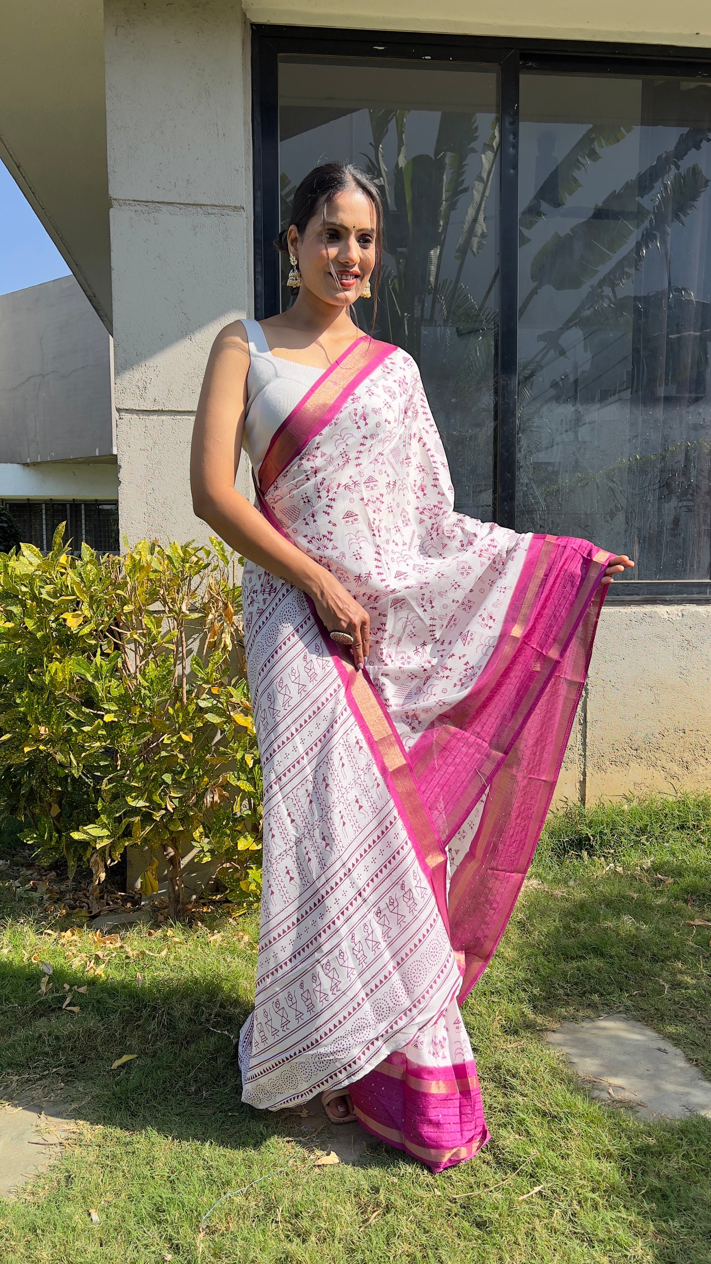 1 MIN Ready To Wear Pink White Kalamkari Saree