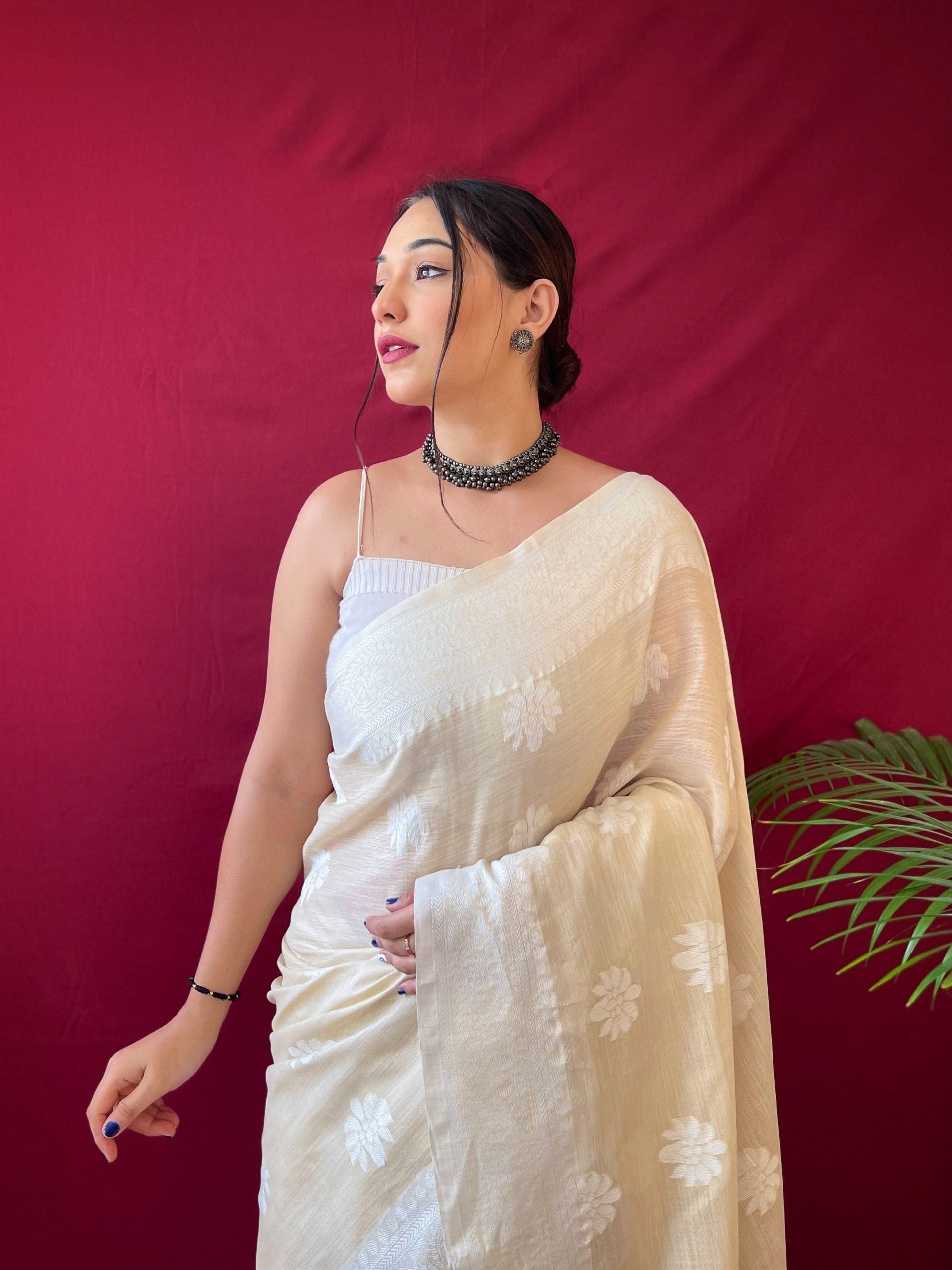 1 MIN Ready to wear saree in Ivory Lucknowi Saree- Upsana