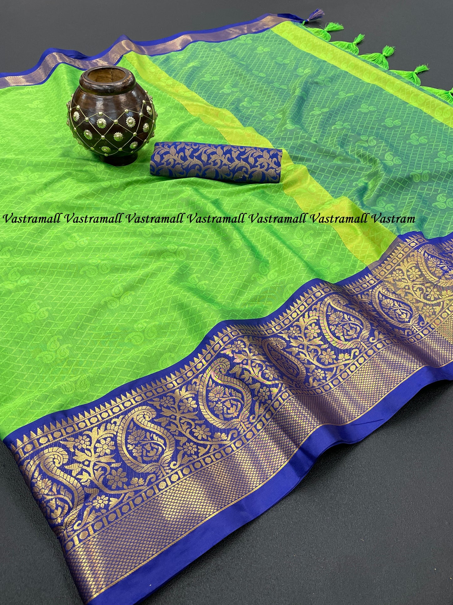 Rahi Parrot Blue Cotton Silk Sarees