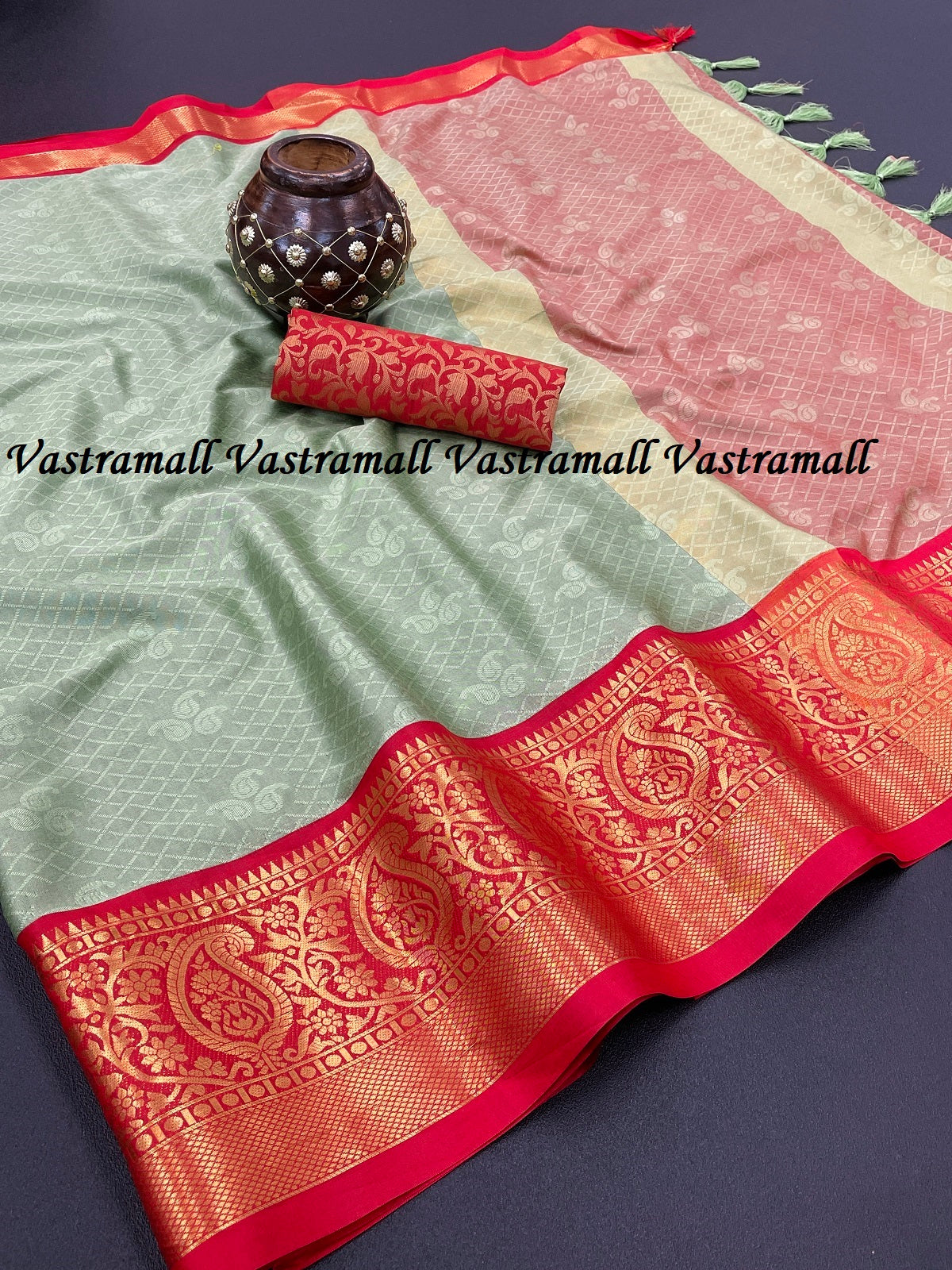 Rahi Pista Red Cotton Silk Sarees