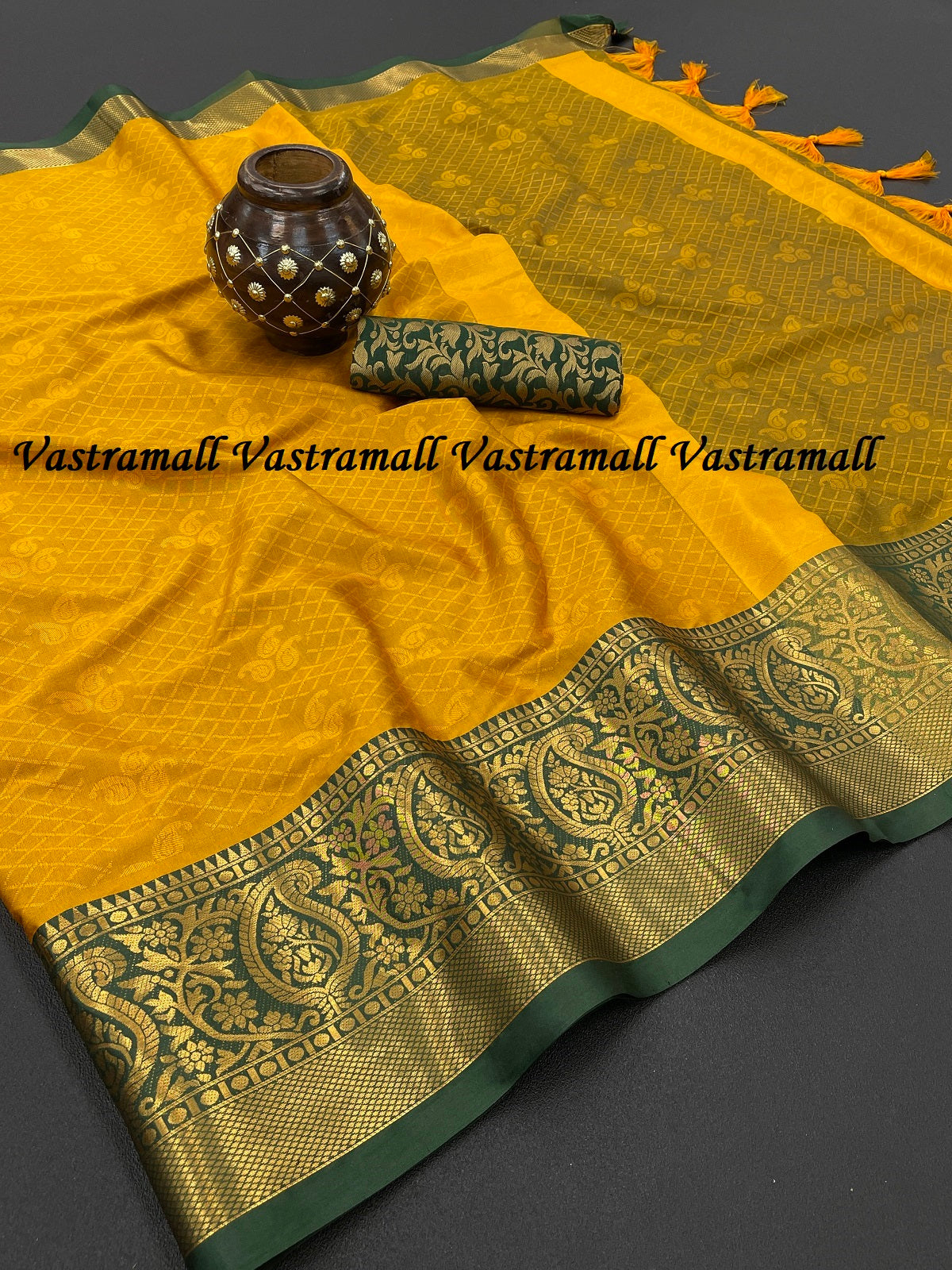 Rahi Yellow Green Cotton Silk Sarees