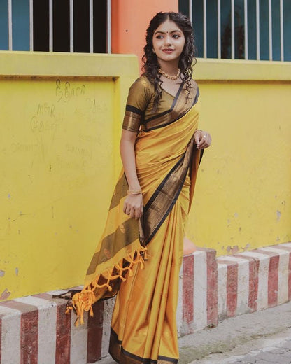 Stunning Yellow-Black Banarasi Silk Saree with Exquisite Jacquard Detailing and Rich Border-RITIKA