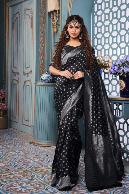 Shushila Black Kanchipuram Saree