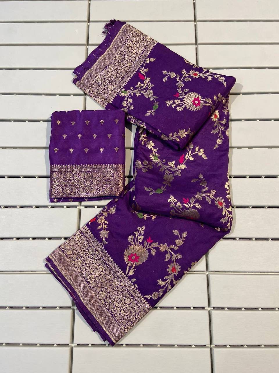 Abigail Purple Soft Silk Floral Saree with Golden Jacquard Border &amp; Unstitched Blouse Piece