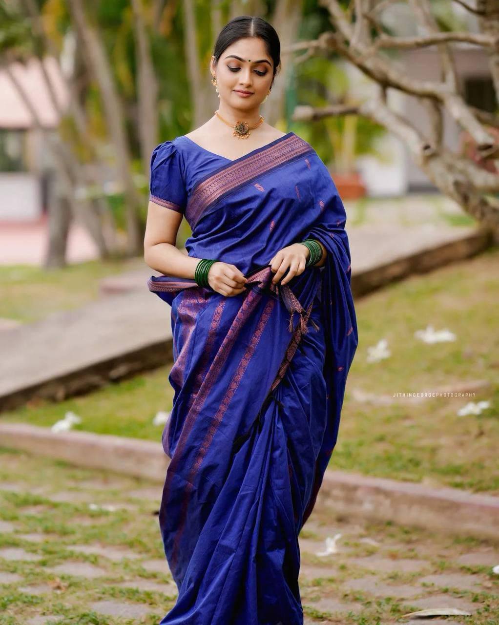 Majestic Royal Blue Banarasi Silk Saree with Rich Jacquard Design-BHAVNA