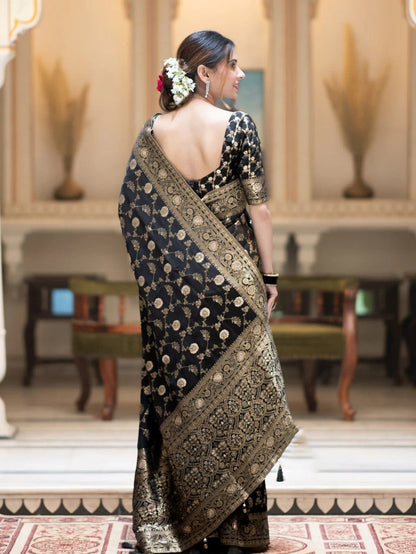 Hira Black Banarasi Silk Saree With Amazing Blouse Piece