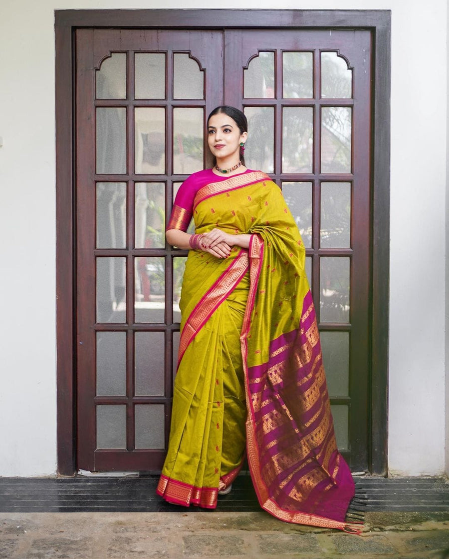 Chic Lemon-Pink Banarasi Silk Saree with Rich Jacquard Design-BHAVNA