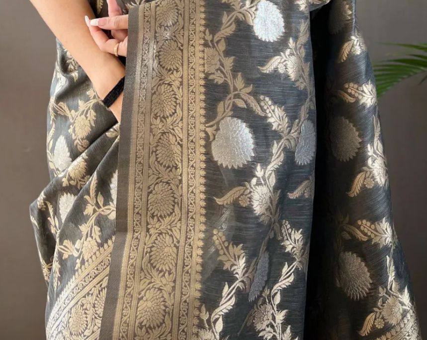 Orvi Grey Soft Banarasi Silk Saree With Imaginative Blouse Piece