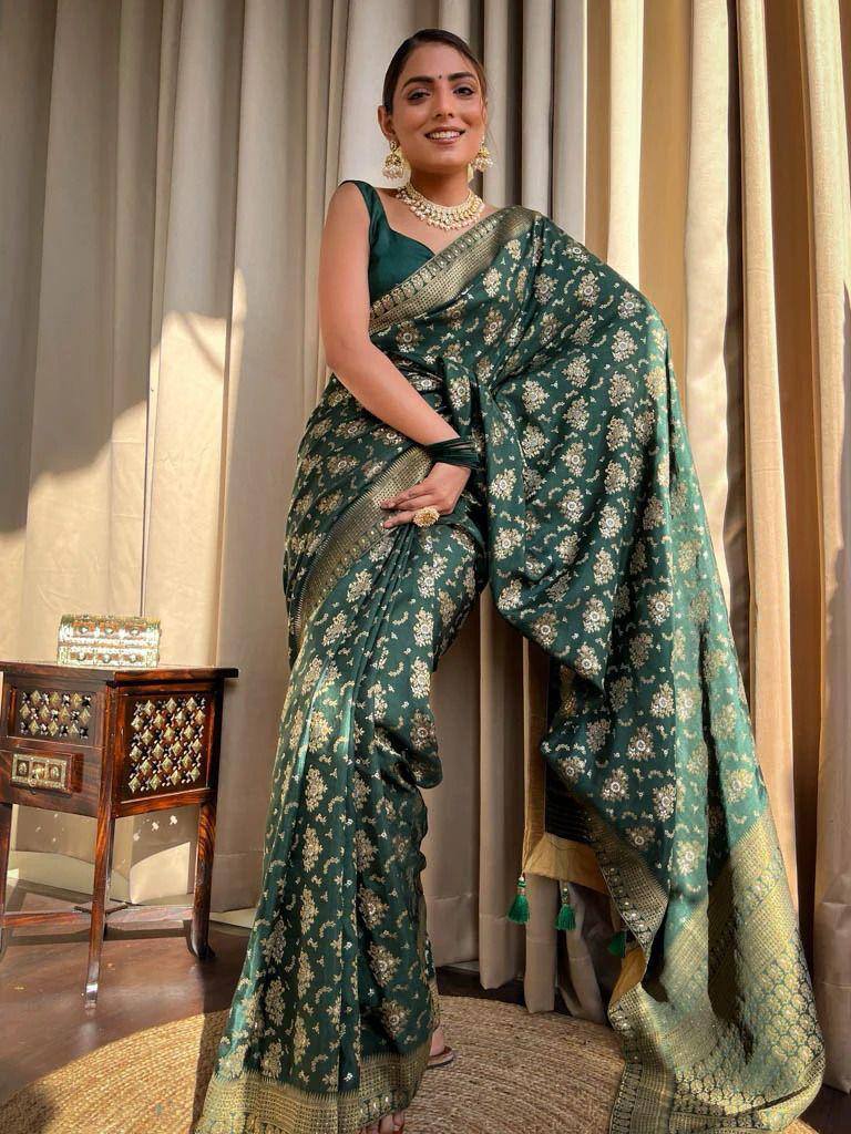 Jamsa Green Banarasi Silk Saree With Attractive Blouse Piece