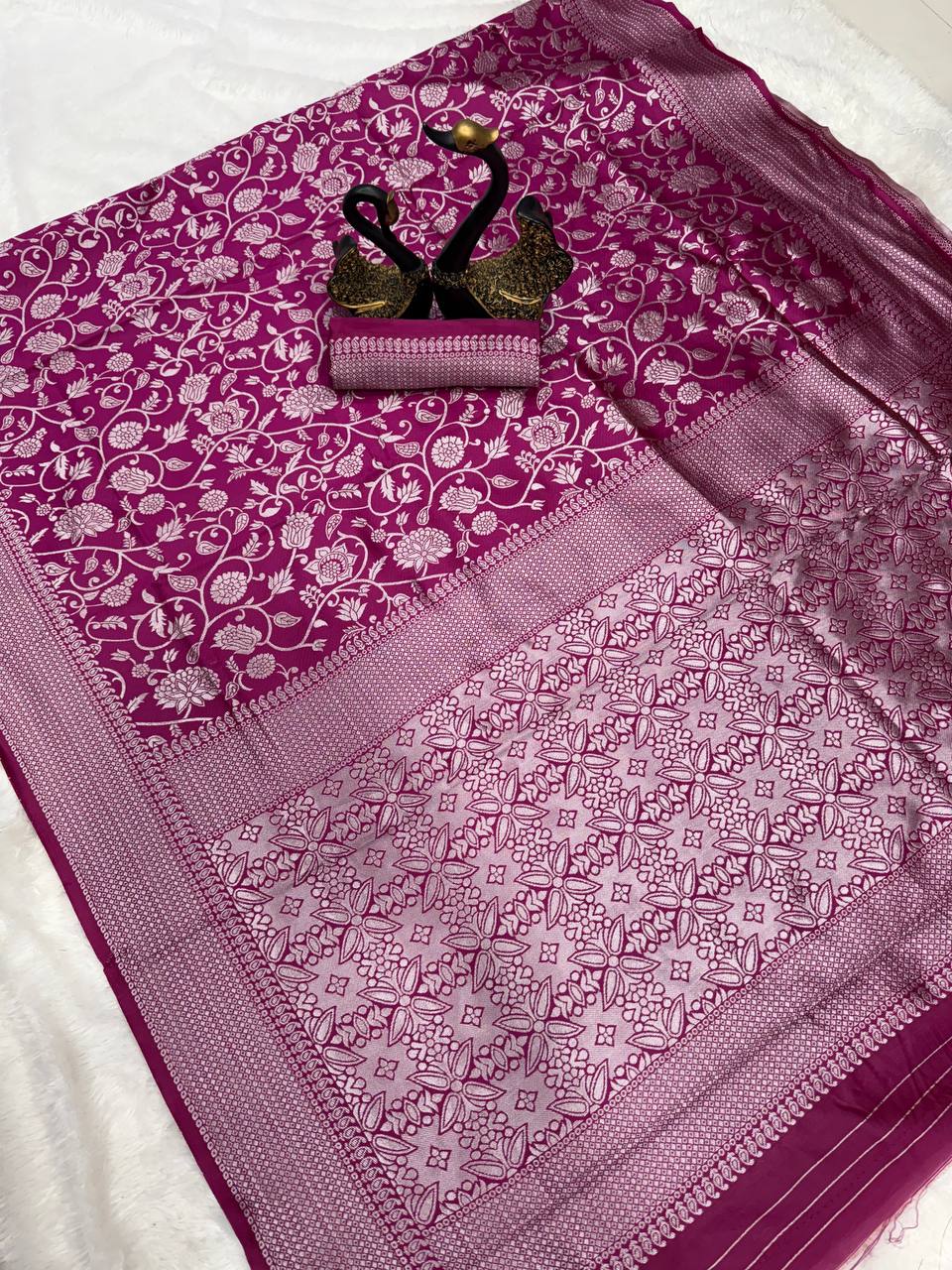 Vellingshaw Wine Banarasi Silk Saree WIth Fabulouse Blouse Piece