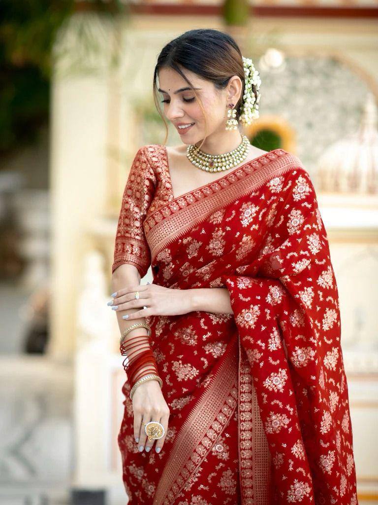 Jamsa Red Banarasi Silk Saree With Attractive Blouse Piece