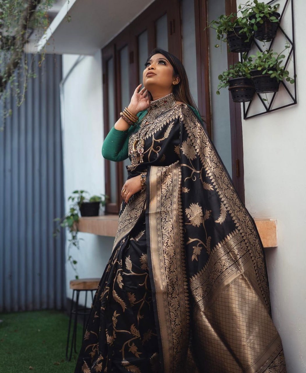 Sakshi Black Banarasi Silk Saree With Outstanding Blouse Piece