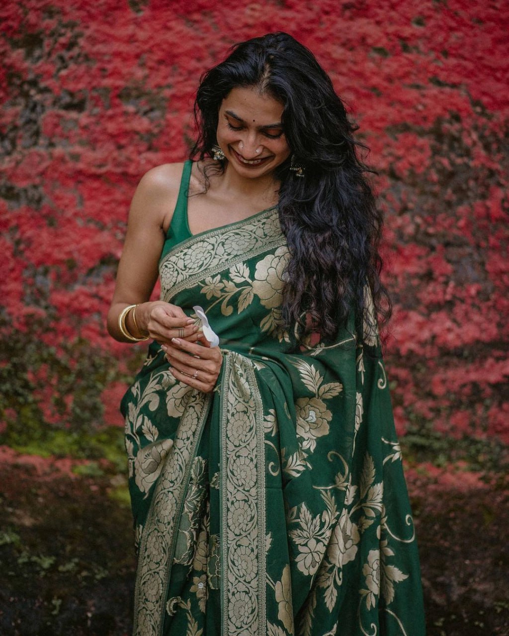 Knyaa's Belizzi Green Banarasi SIlk Saree With Nouveau Attached Blouse