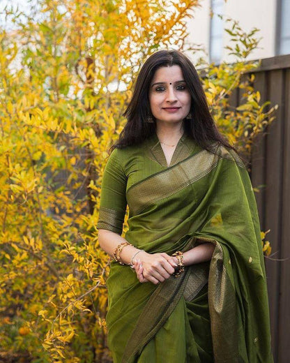 Beauteous Pistachio Green Soft Cotton Silk Saree With especial Blouse Attached