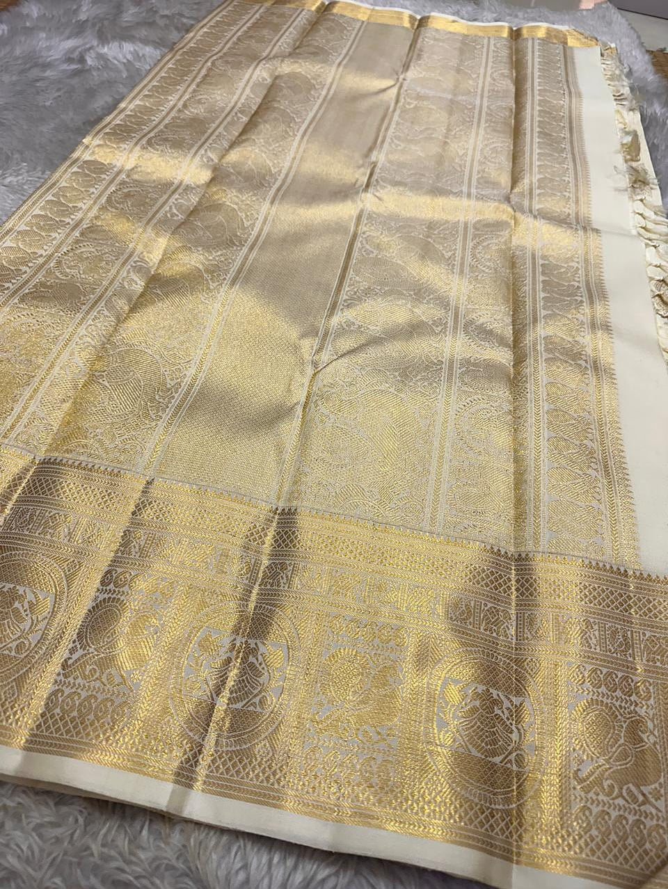 Dakshayani – Off White Banarasi Soft Silk Saree with Gold Zari Butti &amp; Grand Border
