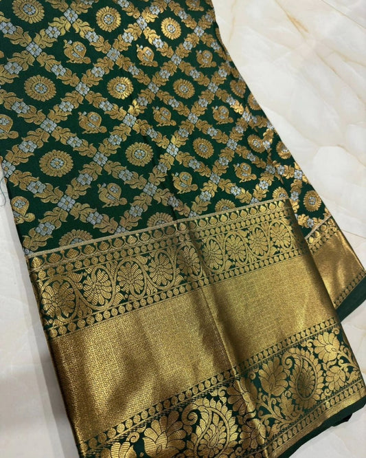 Emerald Green Banarasi Silk Saree With Elegant Blouse