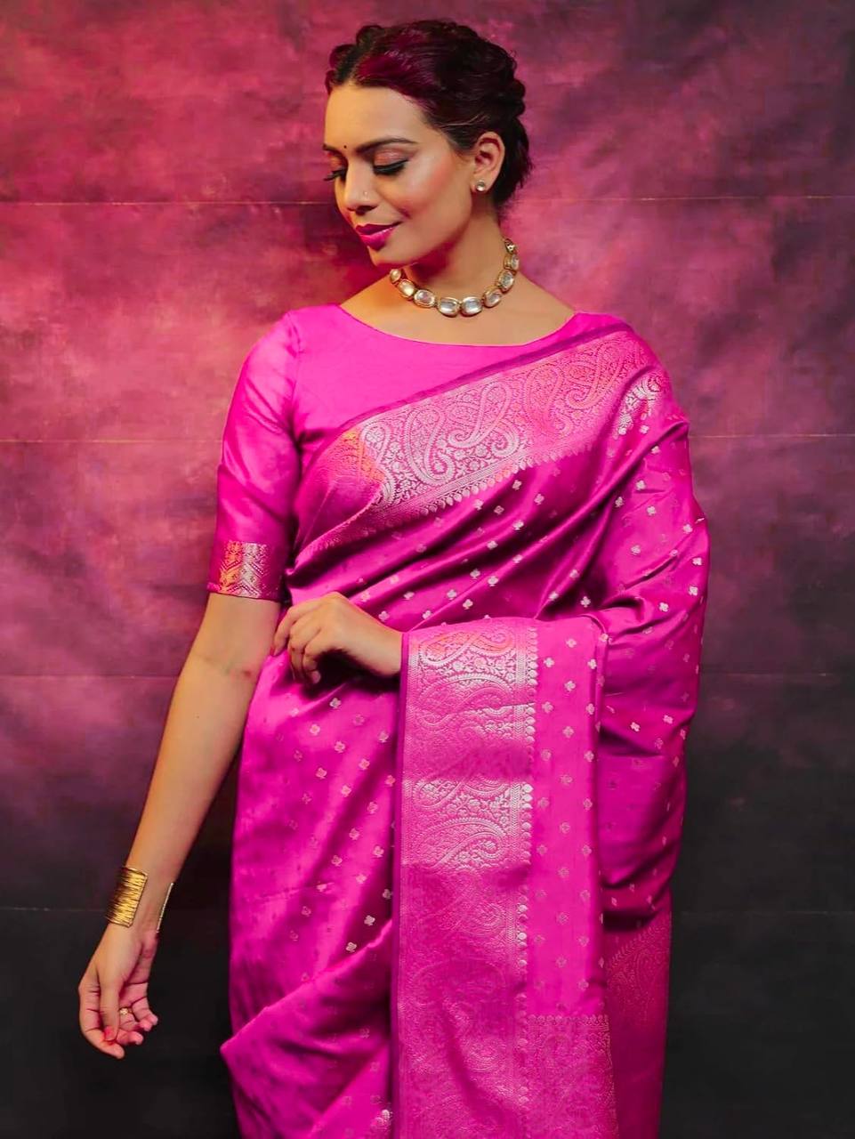 Majestic Pink Splendo Banarasi Silk Saree WIth Fabulouse Blouse Piece