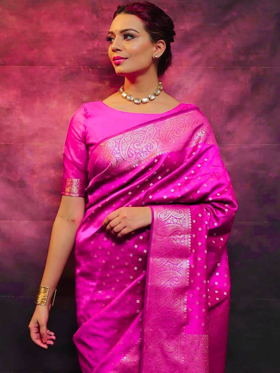 Majestic Pink Splendo Banarasi Silk Saree WIth Fabulouse Blouse Piece