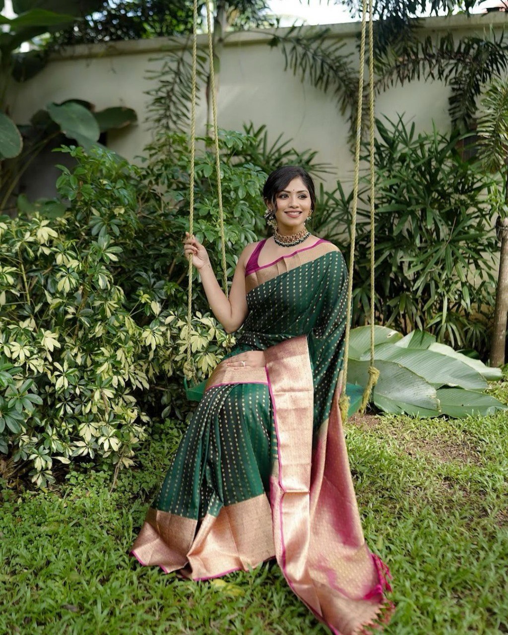 Jeel Green Banarasi Silk Saree