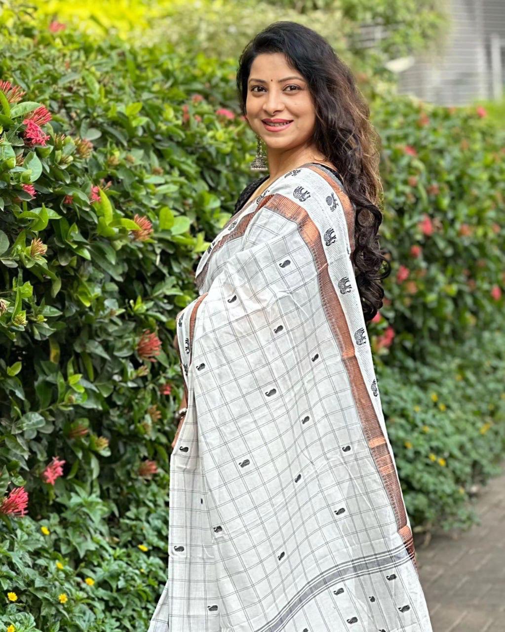 Shree White Cotton Silk Saree