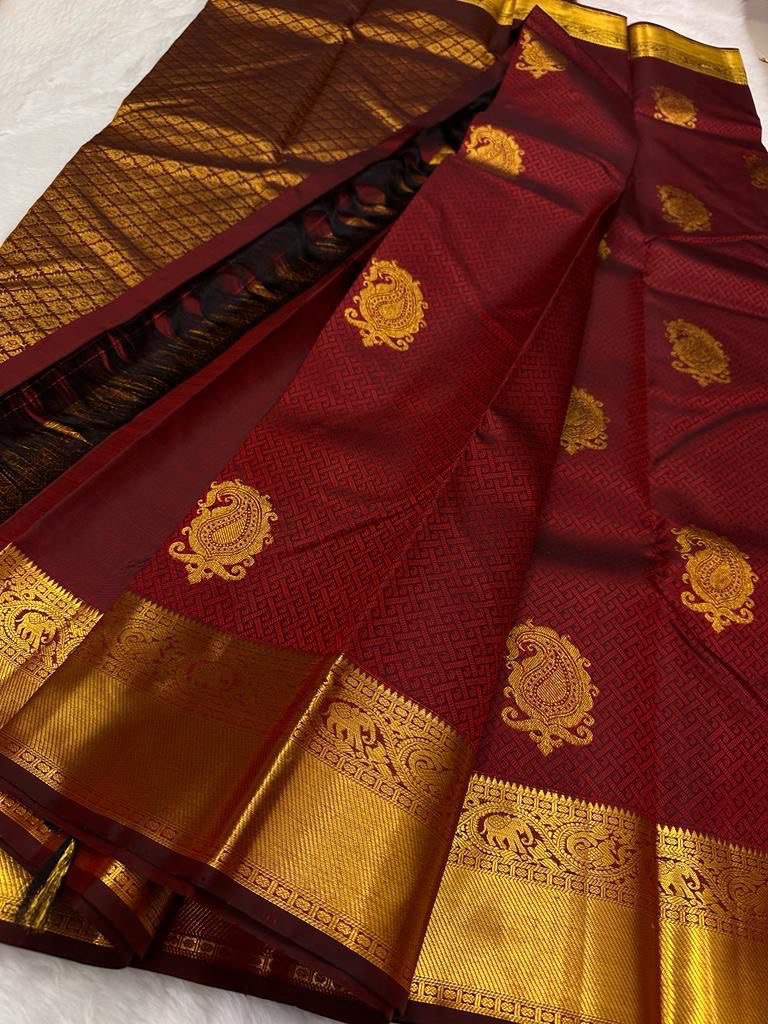 Shrisha Maroon Banarasi Silk Saree With Fabulous Blouse Piece