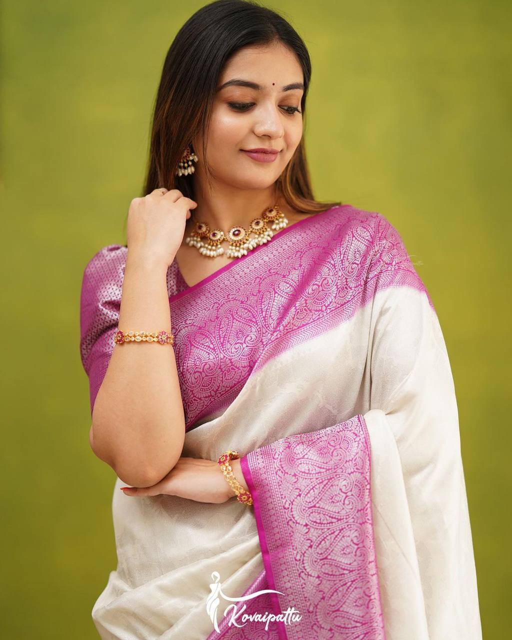 kritika Pink and White Banarasi Silk Saree With Fabulous Blouse Piece