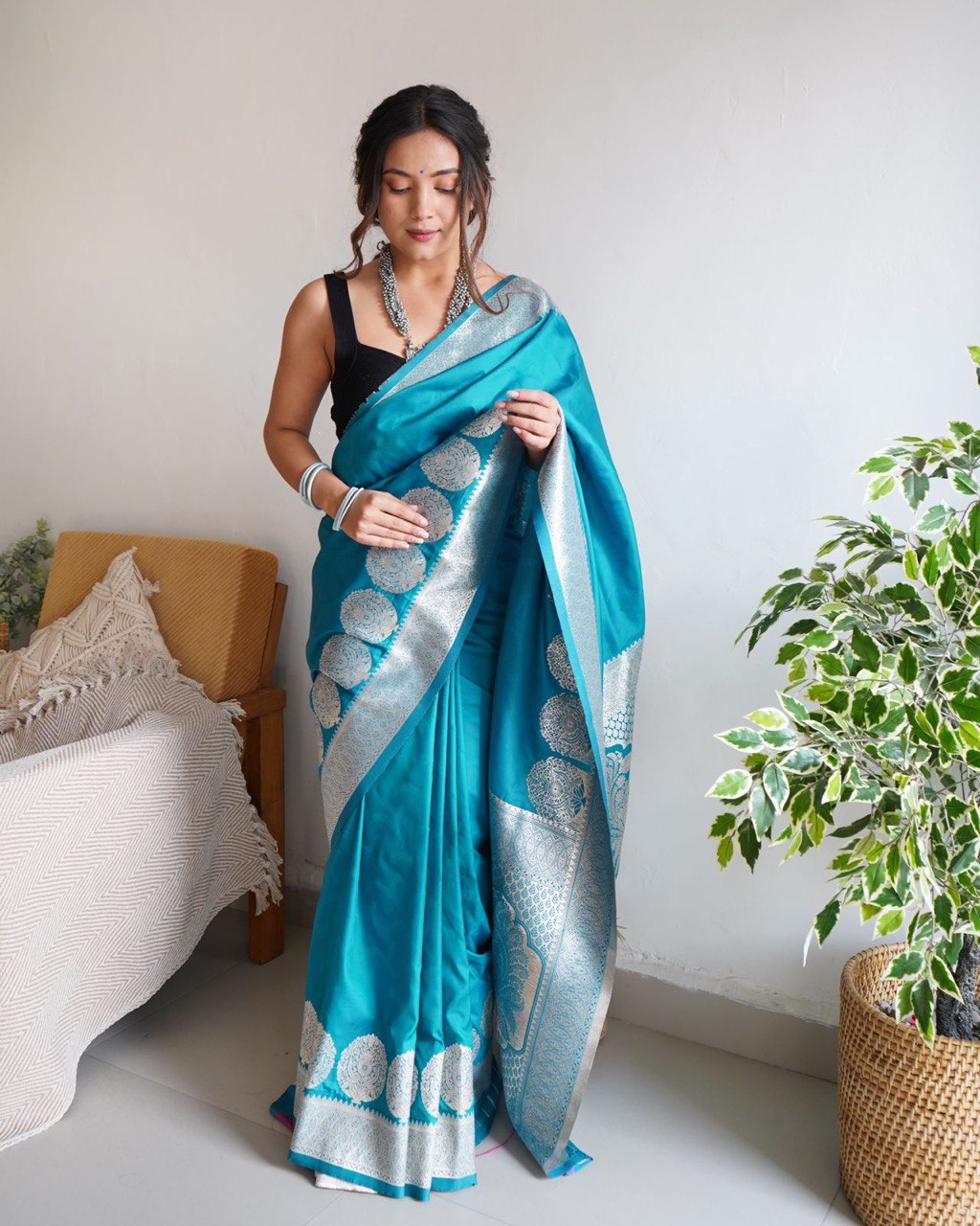 Angel Blue Banarasi Silk Saree With Fabulous Blouse Piece