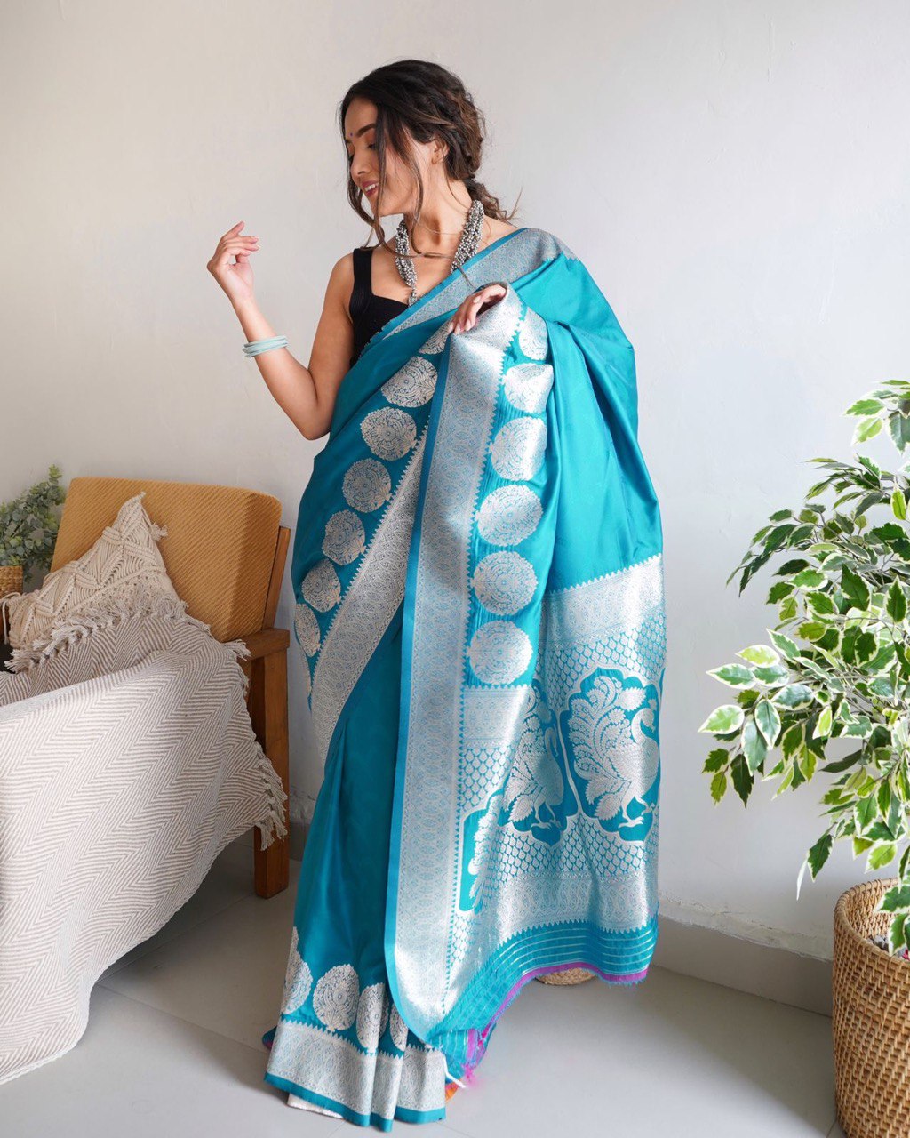 Angel Blue Banarasi Silk Saree With Fabulous Blouse Piece