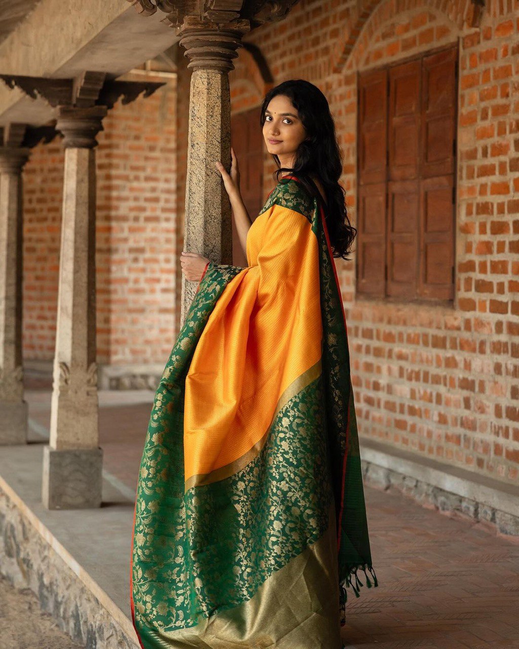 Venisha Yellow Banarasi Silk Saree With Fabulous Blouse Piece