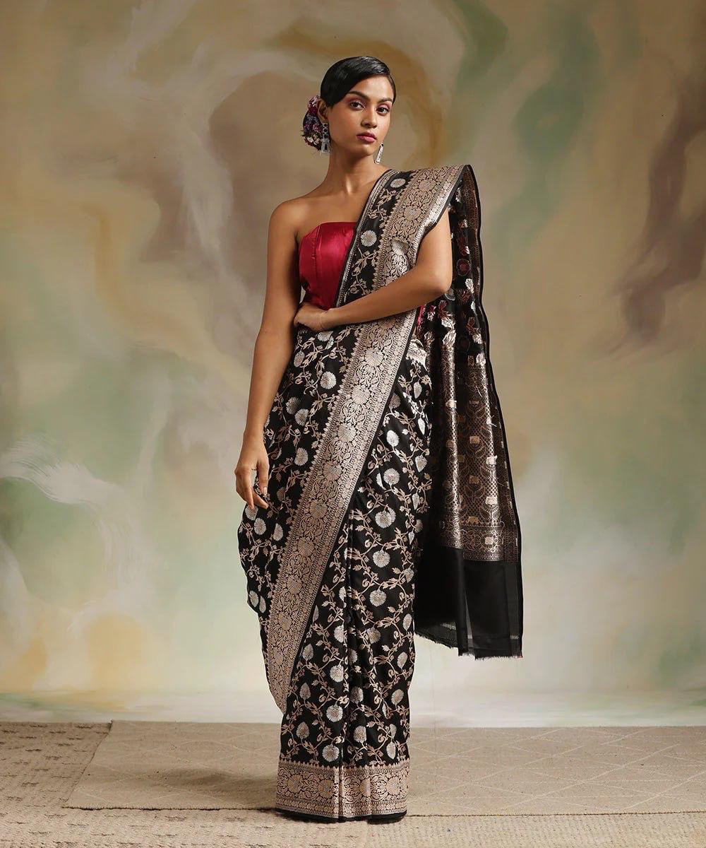 Sulakshana Black Banarasi Silk Saree WIth Fabulouse Blouse Piece