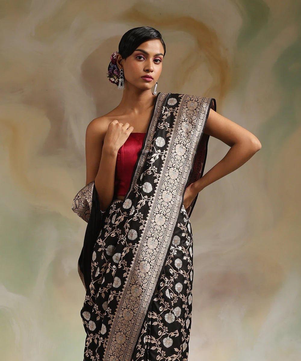 Sulakshana Black Banarasi Silk Saree WIth Fabulouse Blouse Piece