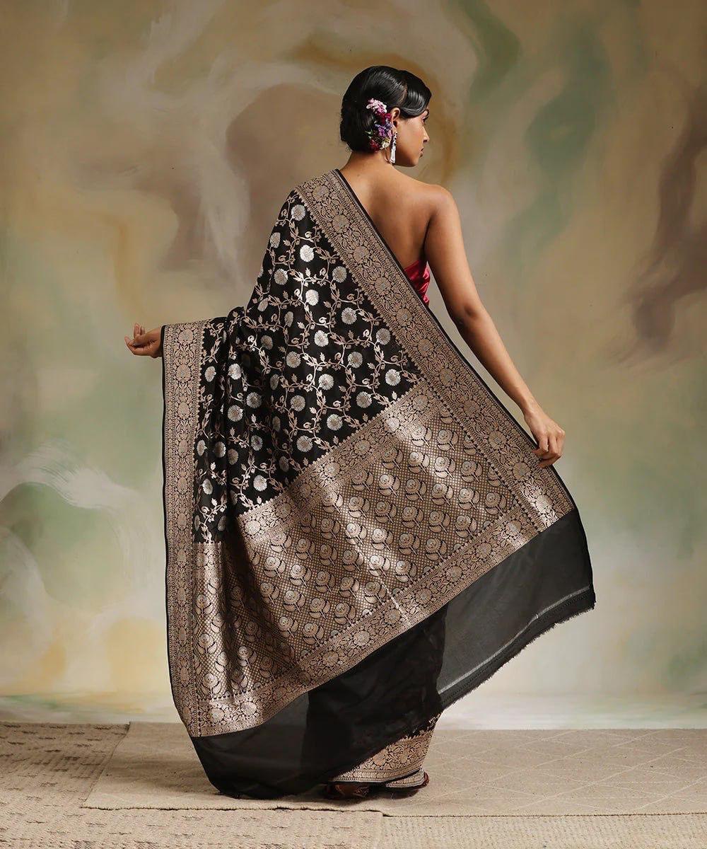 Sulakshana Black Banarasi Silk Saree WIth Fabulouse Blouse Piece