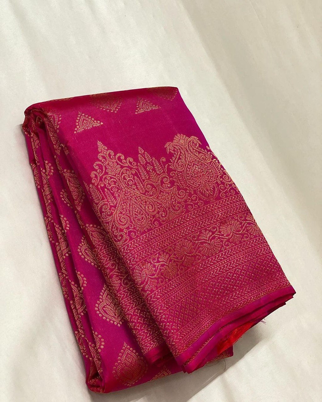 Bhanushi Rani Pink Banarasi Silk Saree WIth Fabulouse Blouse Piece