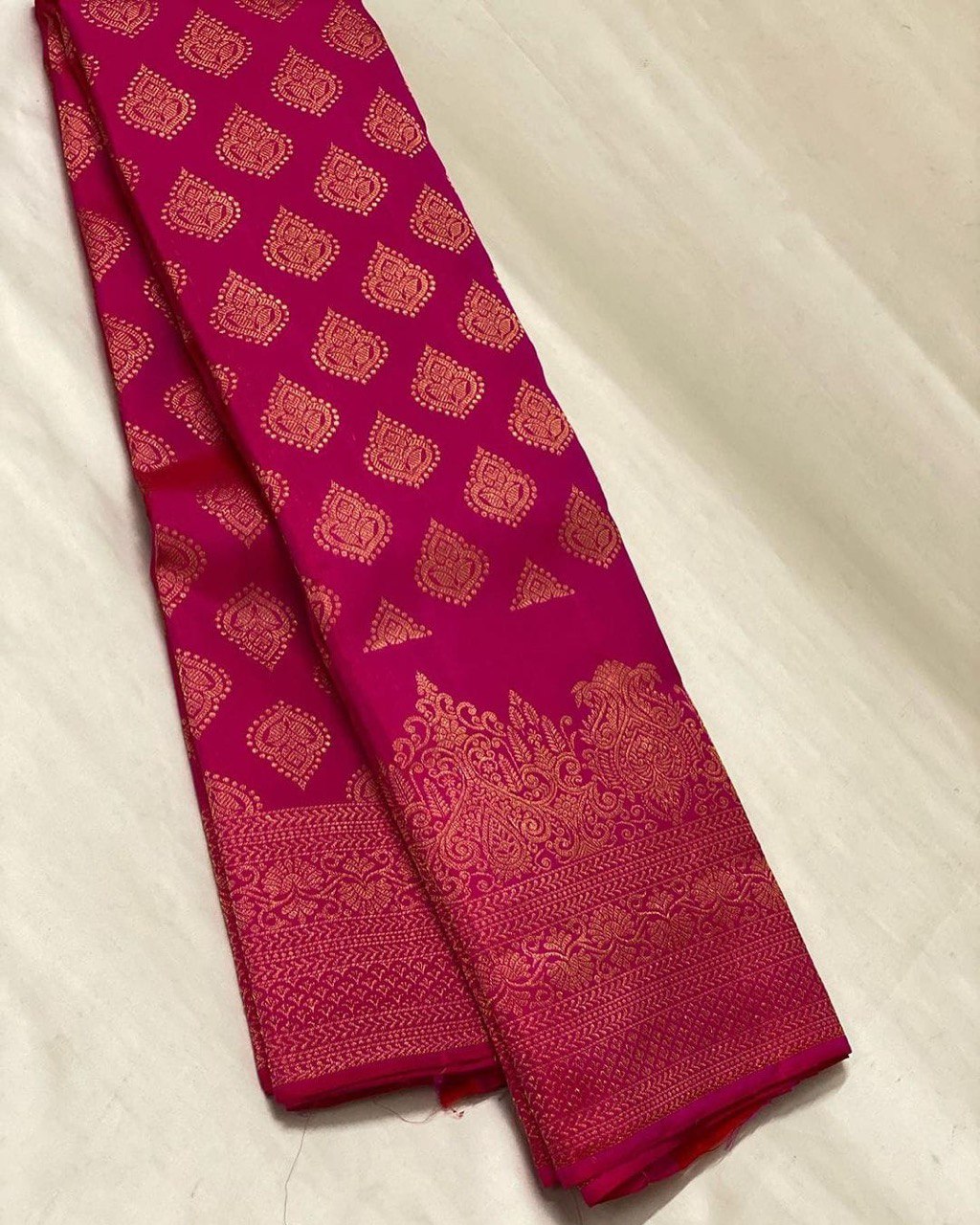 Bhanushi Rani Pink Banarasi Silk Saree WIth Fabulouse Blouse Piece