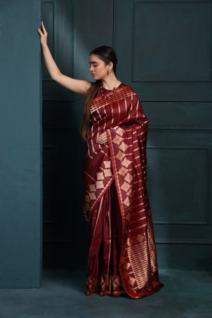 Trisha Maroon Banarasi Silk Saree WIth Fabulouse Blouse Piece