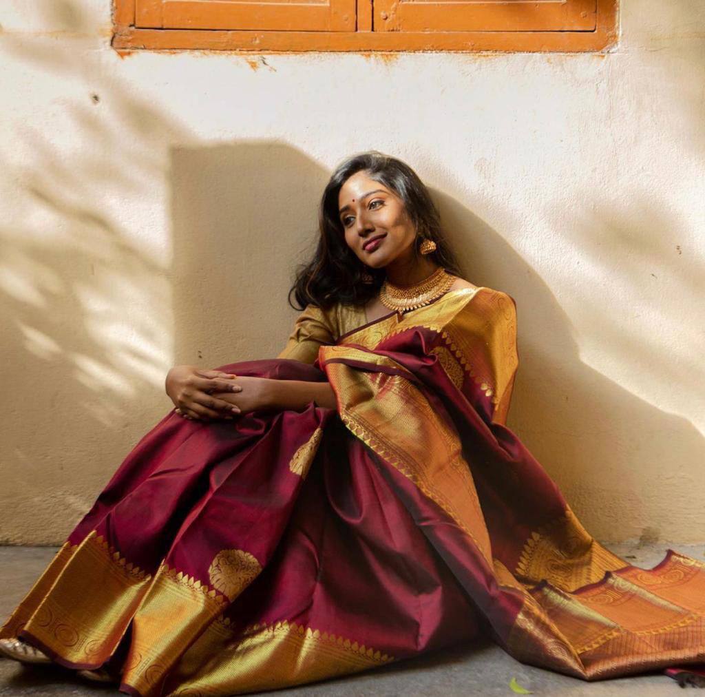 Regal Maroon Majesty Banarasi Silk Saree WIth Fabulouse Blouse Piece