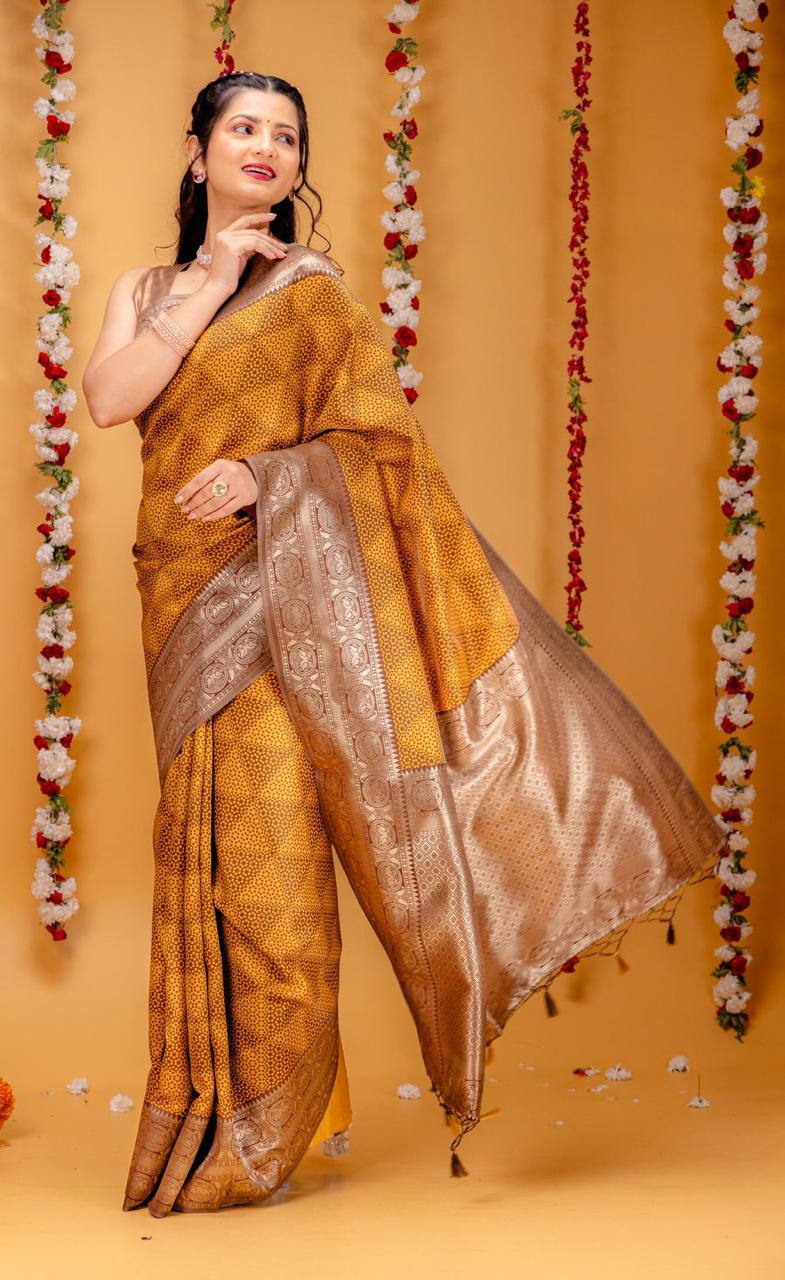 Aqua Gold Elegance Okar Yellow Banarasi Silk Saree WIth Fabulouse Blouse Piece