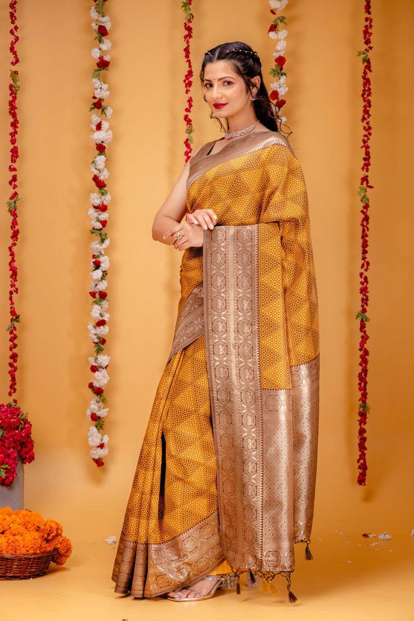 Aqua Gold Elegance Okar Yellow Banarasi Silk Saree WIth Fabulouse Blouse Piece