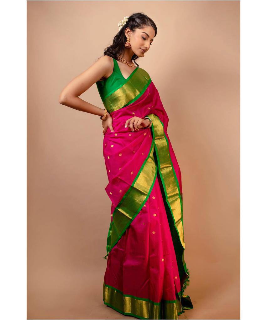 Forest Green Silk Saree WIth Fabulouse Blouse Piece