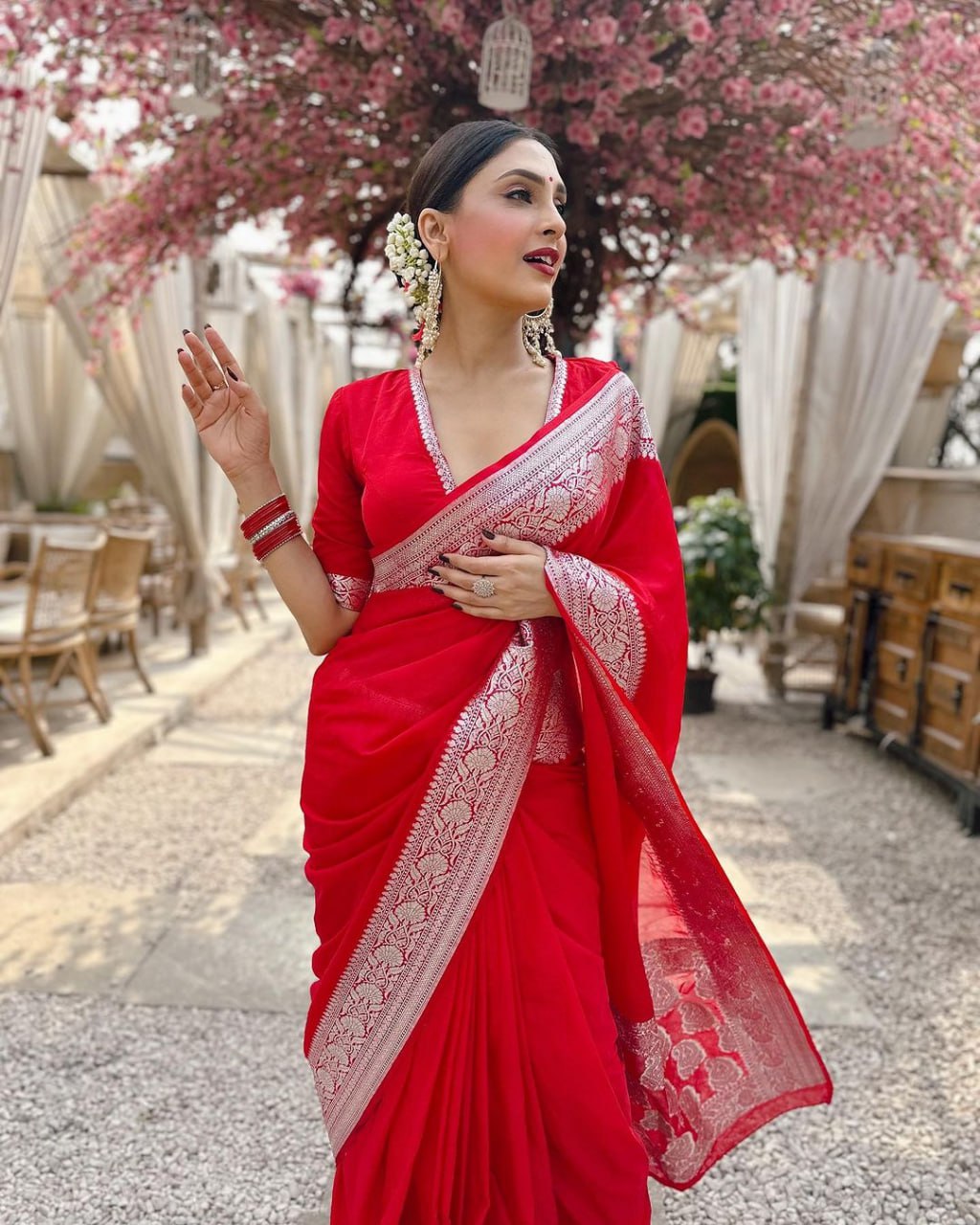 Scarlet Grace Banarasi Silk Saree WIth Fabulouse Blouse Piece