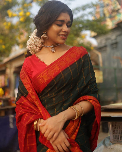 Festive Red and Green Banarasi Silk Saree WIth Fabulouse Blouse Piece