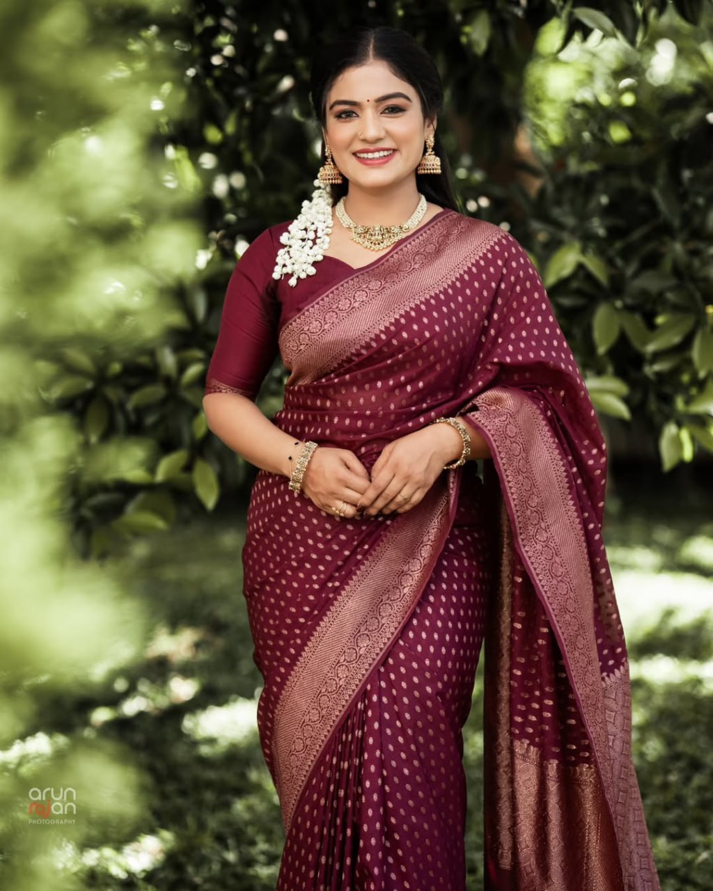 Shaambhavi – Maroon Banarasi Silk Saree with Traditional Woven Pallu &amp; Border