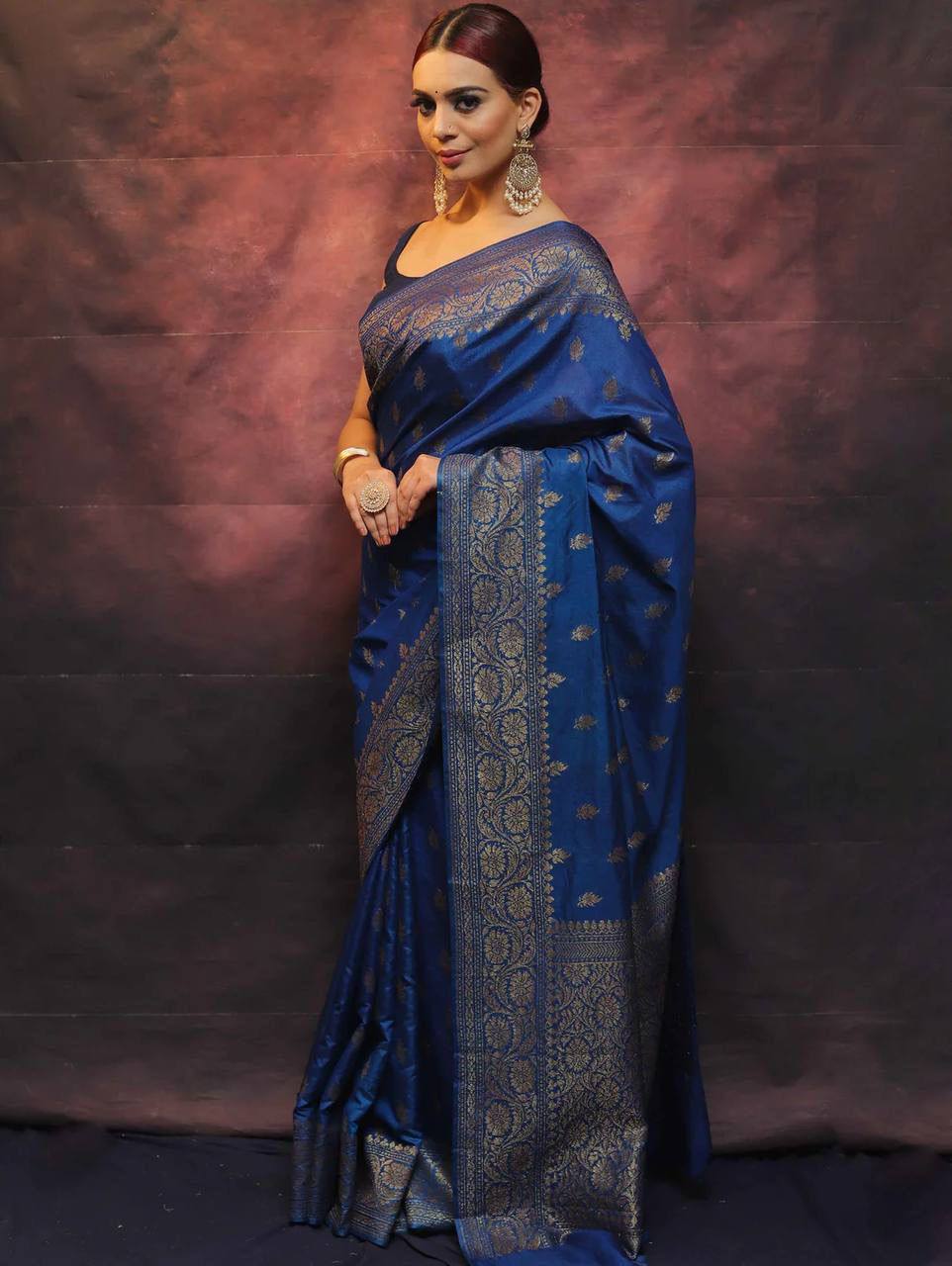 Emerald Grace Blue Banarasi Silk Saree WIth Fabulouse Blouse Piece