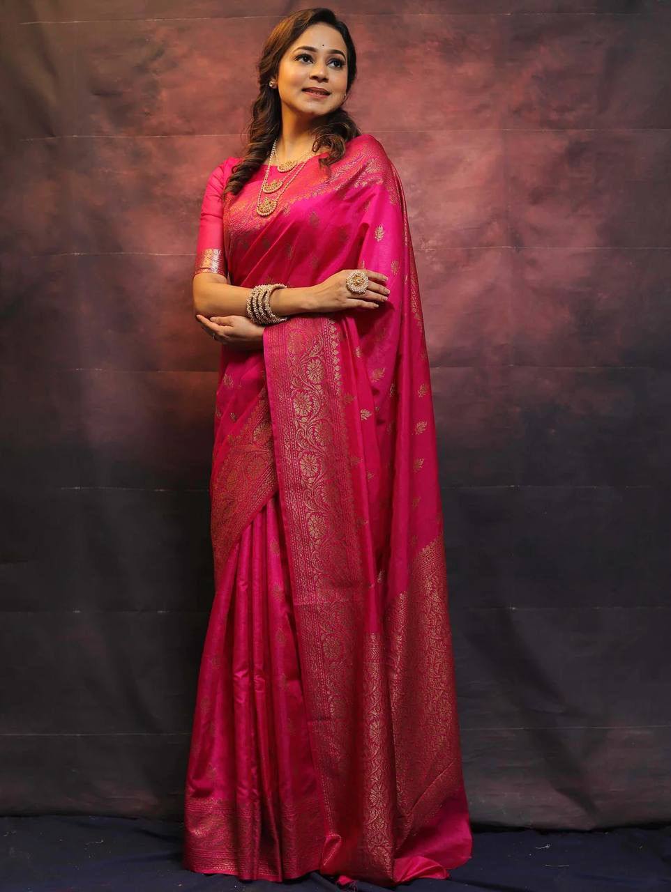 Emerald Grace Pink Banarasi Silk Saree WIth Fabulouse Blouse Piece