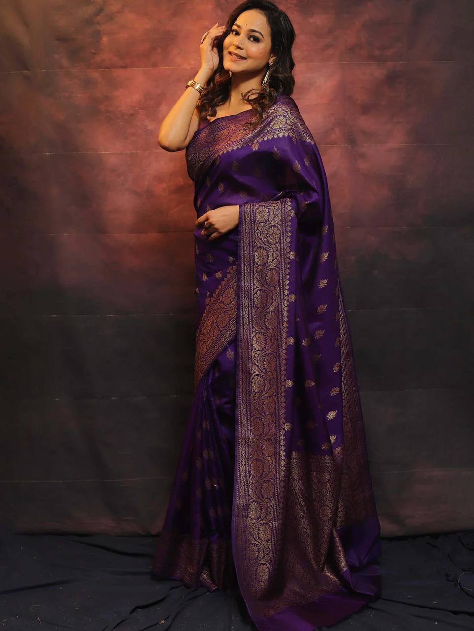 Emerald Grace Purple Banarasi Silk Saree WIth Fabulouse Blouse Piece